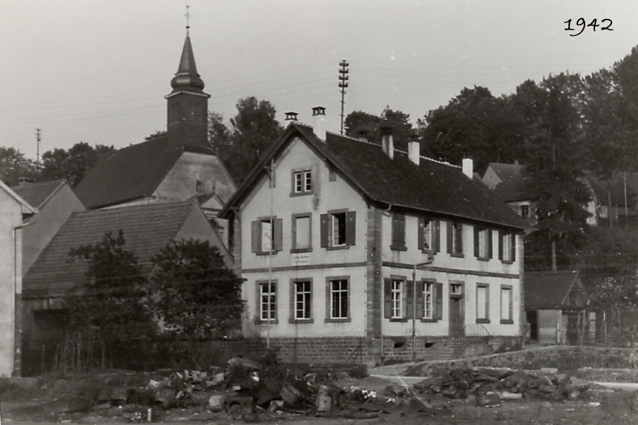 1942ecole1.jpg